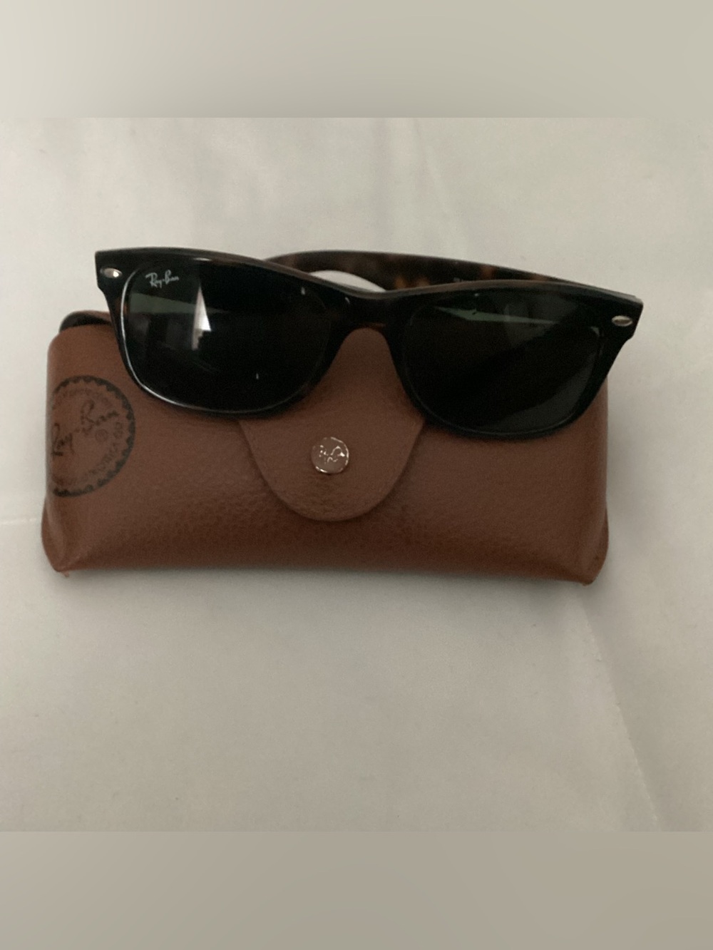 Ray-Ban wayfarer Sunglasses